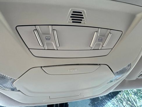 Used 2018 Ford Escape Titanium FWD image 26