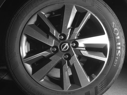 Used 2025 Nissan Versa SV image 14