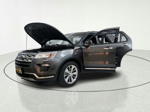 Used 2019 Ford Explorer Limited w/ Class III Trailer Tow Package AWD/4WD image 10