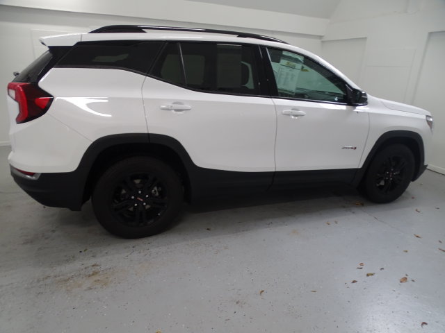 Certified 2024 GMC Terrain AT4 w/ Tech Package AWD/4WD image 22