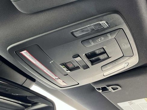 Used 2022 Toyota Sienna XSE w/ XSE Plus Package image 34