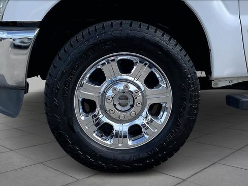 Used 2015 Ford F250 Lariat w/ Chrome Package image 10