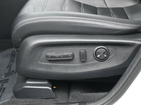 Used 2024 Honda CR-V EX-L image 12