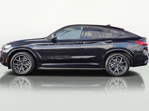 Used 2025 BMW X4 xDrive30i image 6