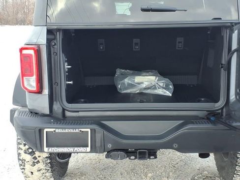 Used 2024 Ford Bronco Black Diamond w/ Sasquatch Package image 9