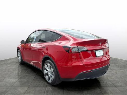 Used 2023 Tesla Model Y Long Range AWD/4WD image 3
