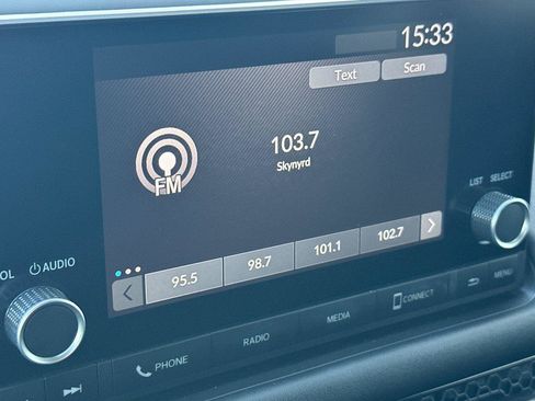 Certified 2024 Honda HR-V LX image 17