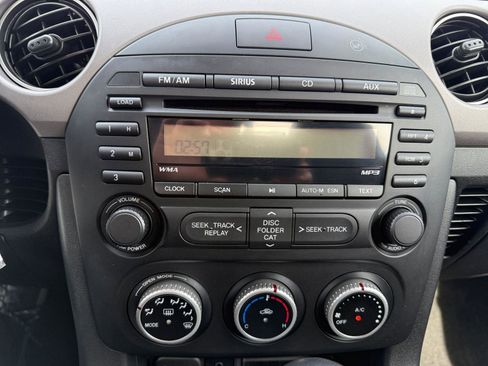 Used 2012 MAZDA MX-5 Miata Sport image 23