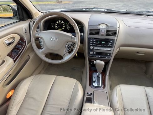 Used 2001 INFINITI I30 image 11