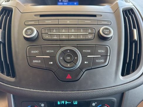 Used 2017 Ford Escape SE FWD image 21