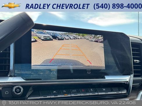 Certified 2025 Chevrolet Silverado 1500 LT AWD/4WD image 9