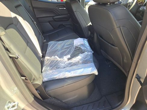 New 2026 GMC Canyon Elevation w/ Convenience Package image 9