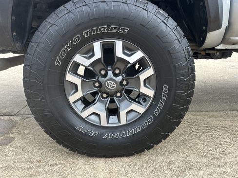 Used 2023 Toyota Tacoma TRD Off-Road RWD image 18