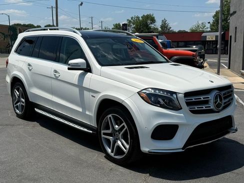 Used 2018 Mercedes-Benz GLS 550 4MATIC image 2