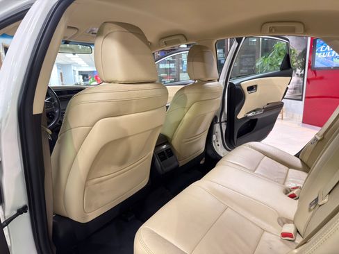 Used 2015 Toyota Avalon XLE image 21