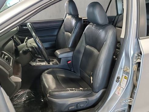 Used 2015 Subaru Outback 3.6R Limited AWD/4WD image 24