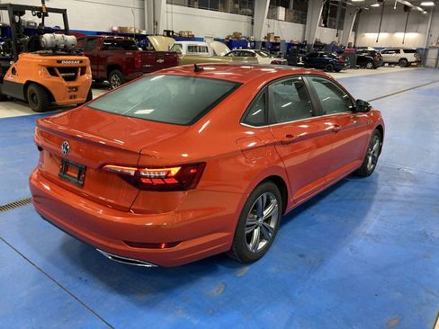 Used 2020 Volkswagen Jetta R-Line w/ R-Line Cold Weather Package image 7