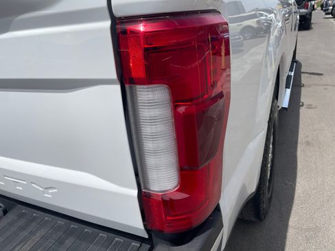 Used 2019 Ford F250 Lariat w/ Lariat Ultimate Package RWD image 16