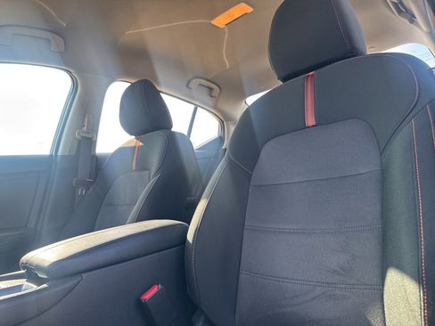 Certified 2025 Nissan Sentra SR image 37