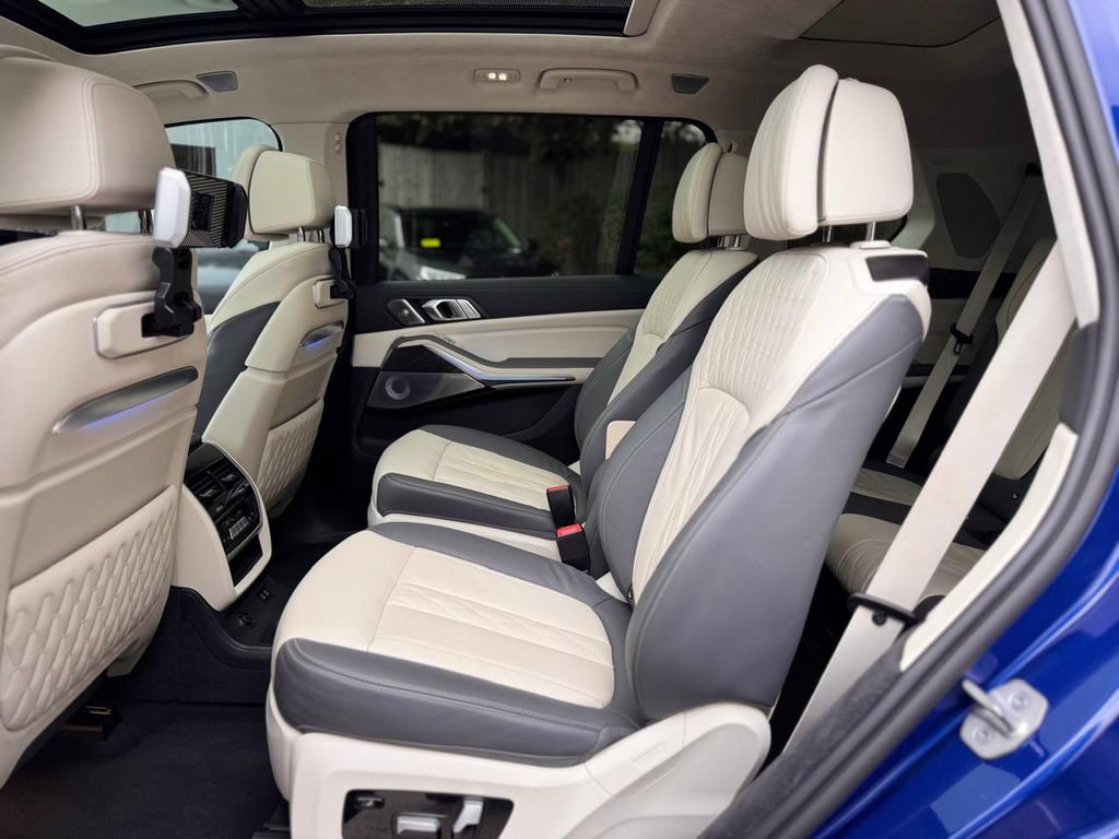 Used 2023 BMW X7 M60i w/ Executive Package AWD/4WD image 24