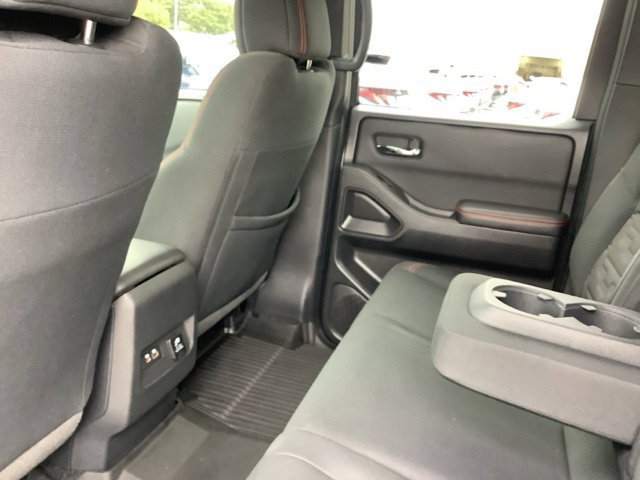 Used 2023 Nissan Frontier PRO-4X w/ Pro Convenience Package AWD/4WD image 18