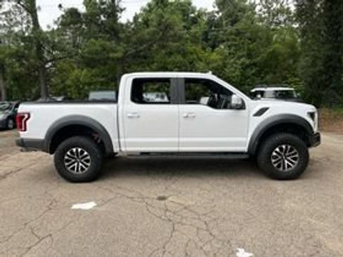Used 2019 Ford F150 Raptor w/ Equipment Group 802A Luxury AWD/4WD image 2
