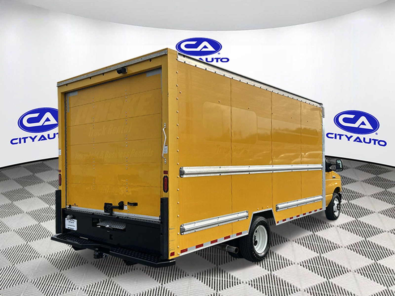 Used 2022 Ford E-350 and Econoline 350 Super Duty RWD image 4
