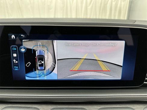 Used 2025 Mercedes-Benz GLE 450 4MATIC image 17