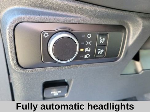 New 2025 Ford Bronco Base image 7