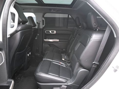 Used 2020 Ford Explorer XLT w/ Equipment Group 202A RWD image 25
