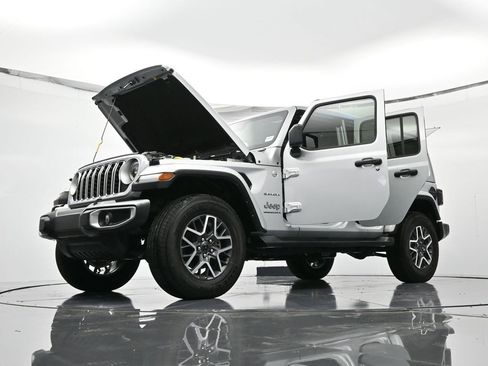 New 2024 Jeep Wrangler Unlimited Sahara w/ Technology Group image 49