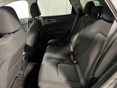 Certified 2025 Kia Sportage LX image 5