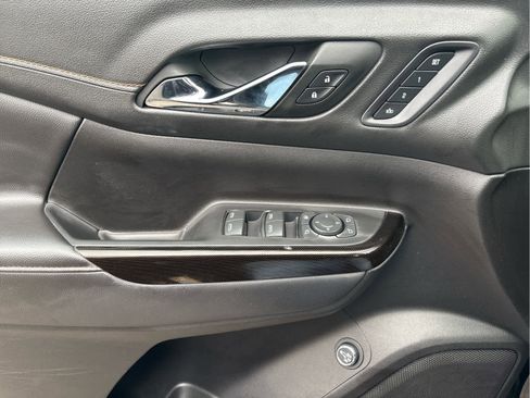 Used 2023 GMC Acadia AT4 w/ Technology Package image 34