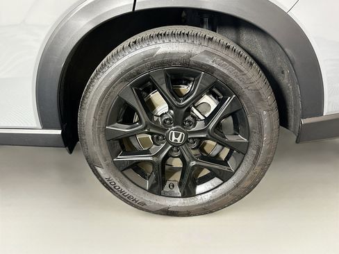 Used 2024 Honda HR-V Sport image 11