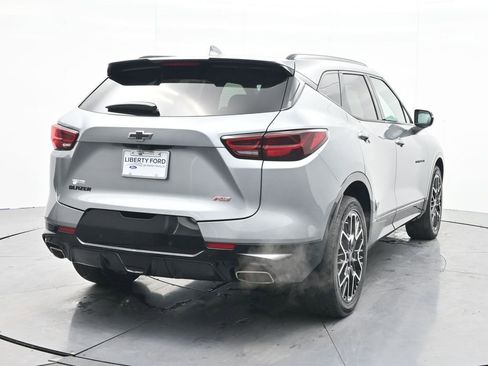 Used 2023 Chevrolet Blazer RS w/ Driver Confidence II Package image 8