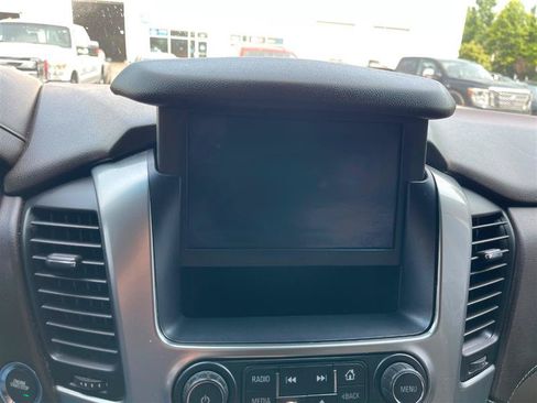 Used 2015 Chevrolet Suburban LTZ AWD/4WD image 28