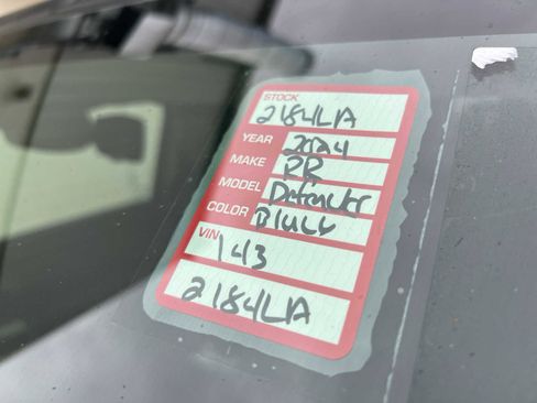 Used 2024 Land Rover Defender 110 S image 18