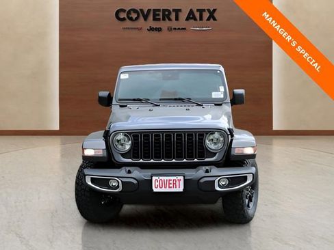 New 2025 Jeep Gladiator High Tide image 8