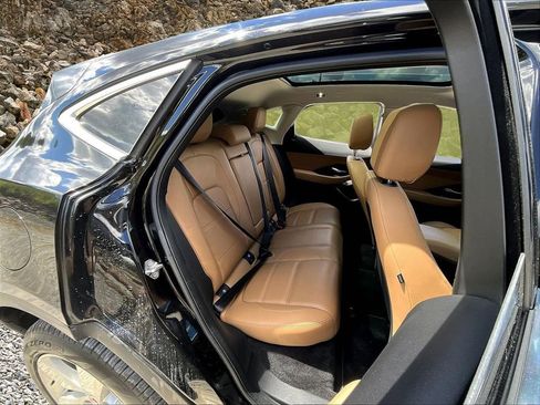 Used 2022 Jaguar E-PACE SE image 26