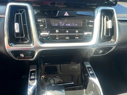 Used 2022 Kia Sorento SX AWD/4WD image 24