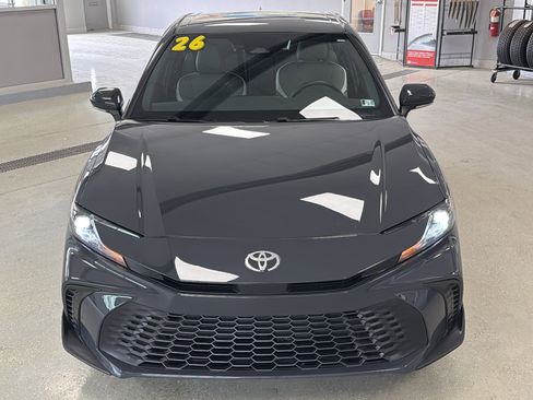 Used 2026 Toyota Camry SE FWD image 8