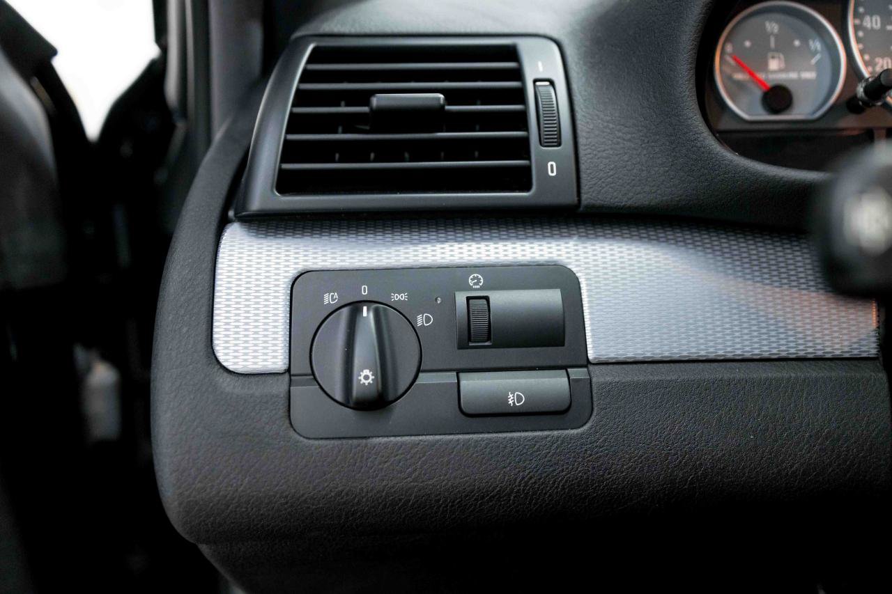 Used 2006 BMW M3 Coupe RWD image 50