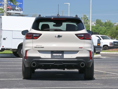 New 2026 Chevrolet TrailBlazer RS w/ Convenience Package FWD image 30