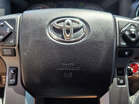 Used 2021 Toyota Tacoma TRD Off-Road w/ Technology Package AWD/4WD image 35