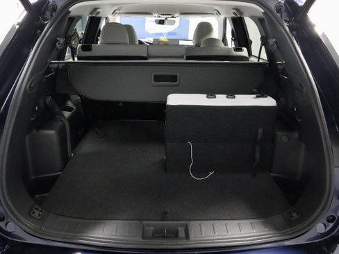 New 2025 Mitsubishi Outlander SE image 11