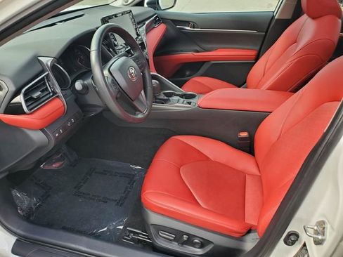Used 2023 Toyota Camry XSE image 13