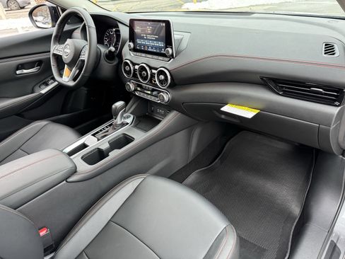Certified 2025 Nissan Sentra SR w/ SR Premium Package image 37