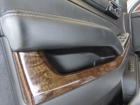 Used 2015 Chevrolet Tahoe LT w/ Luxury Package image 26