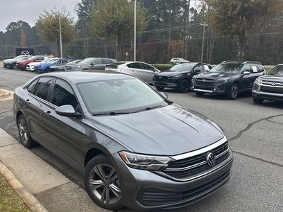 Used 2022 Volkswagen Jetta SE