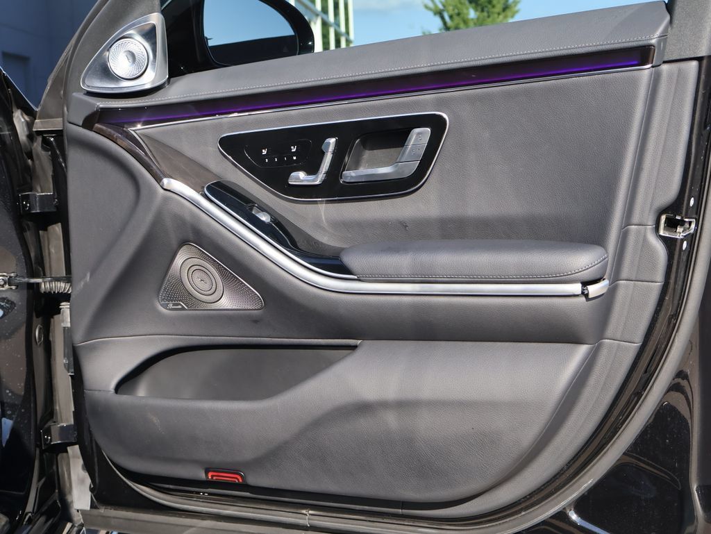 Certified 2022 Mercedes-Benz S 500 4MATIC image 13